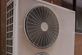 Air and ground source heat pumps for business