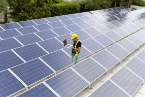 Business and commercial renewable energy